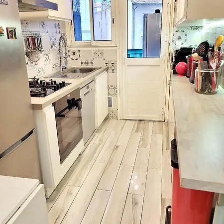 : Spacious Apartment Cannes
